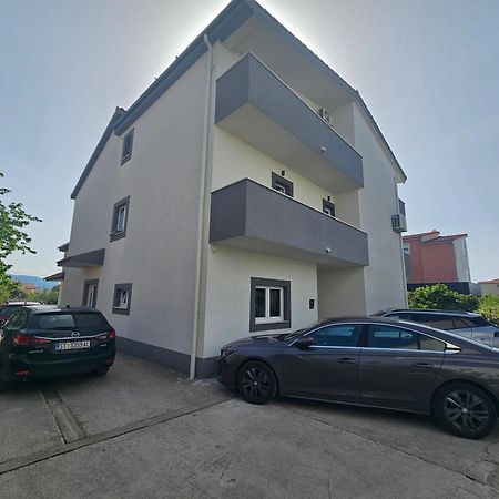 Apartmani Dianna Kastela Luaran gambar