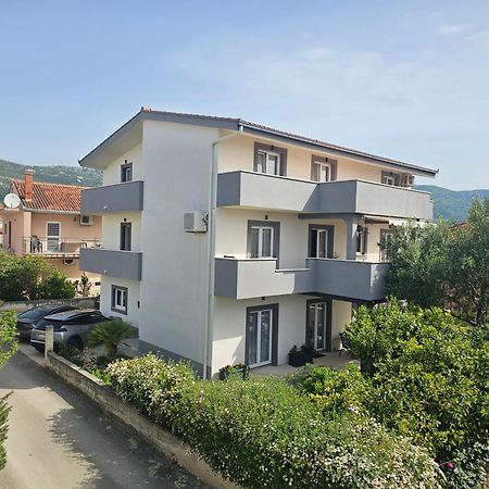 Apartmani Dianna Kastela Luaran gambar
