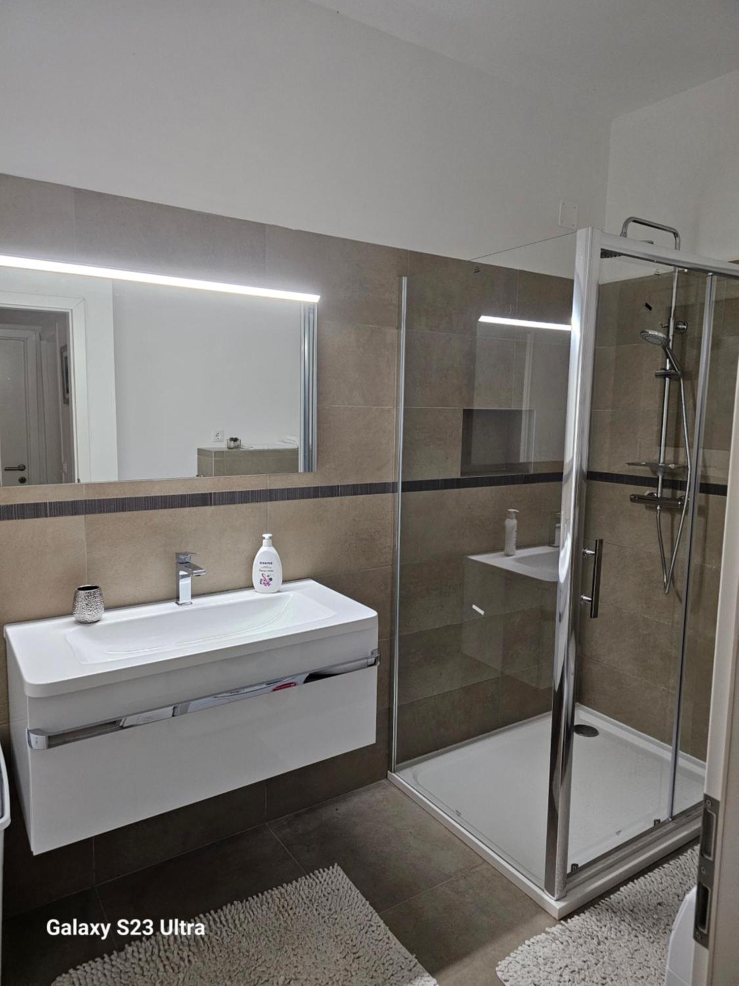 Apartmani Dianna Kastela Luaran gambar